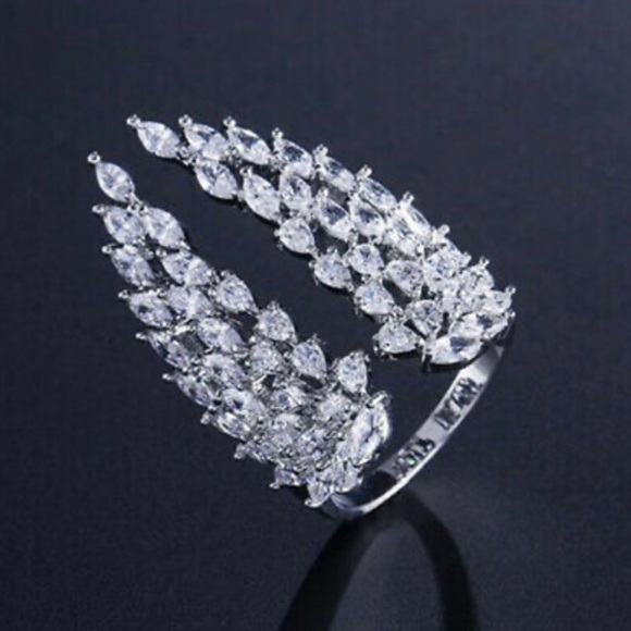 New Sterling silver luxury adjustable ring - Picture 1 of 5